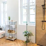 Vary Essence - Elegant With Balcony Карловы Вары