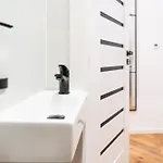 Апартаменты Vary Essence - Elegant With Balcony *