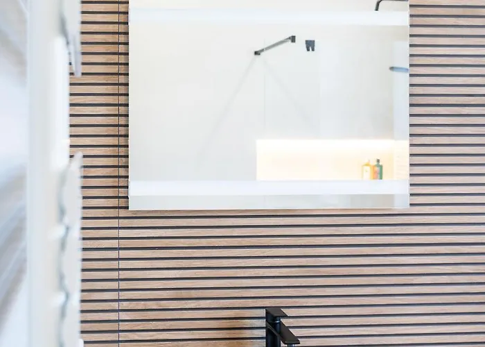 Appartement Vary Essence - Elegant With Balcony