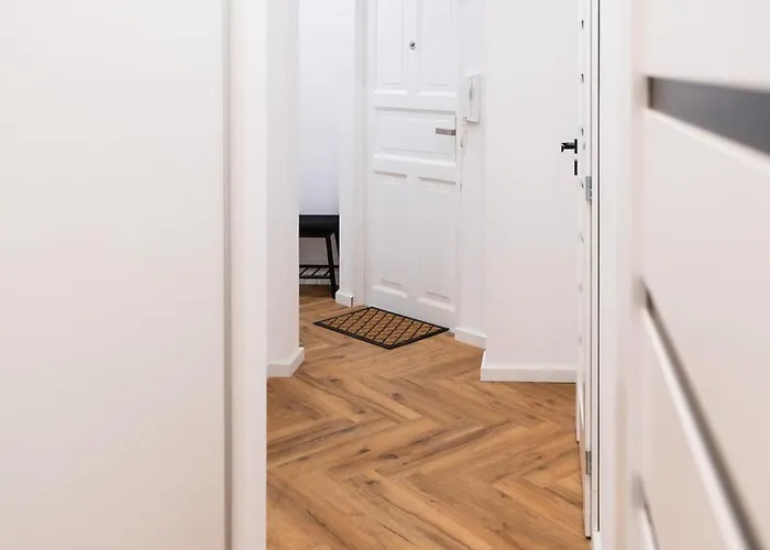 Vary Essence - Elegant With Balcony * Karlsbad